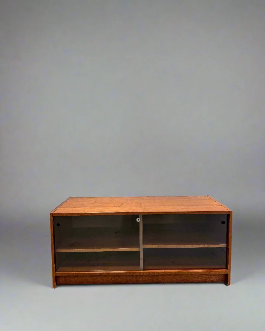 Mid-century low dressoir