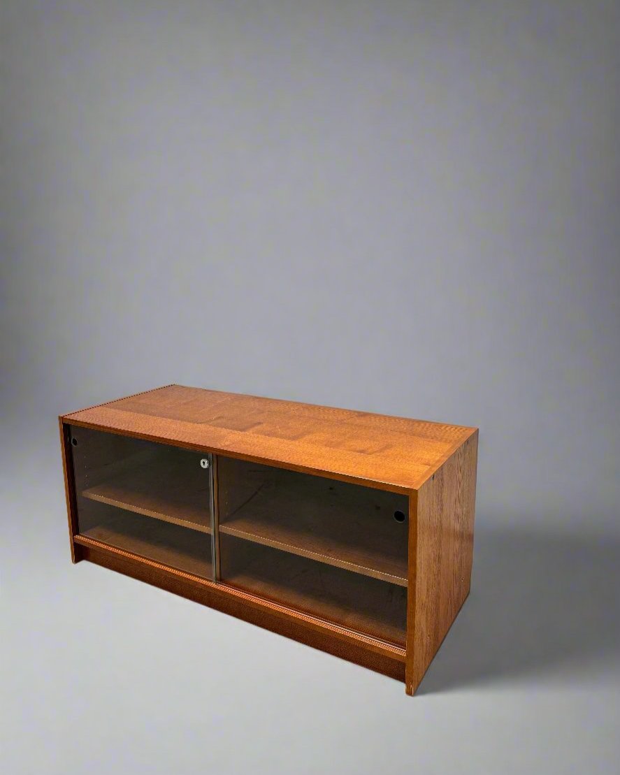 Mid-century low dressoir