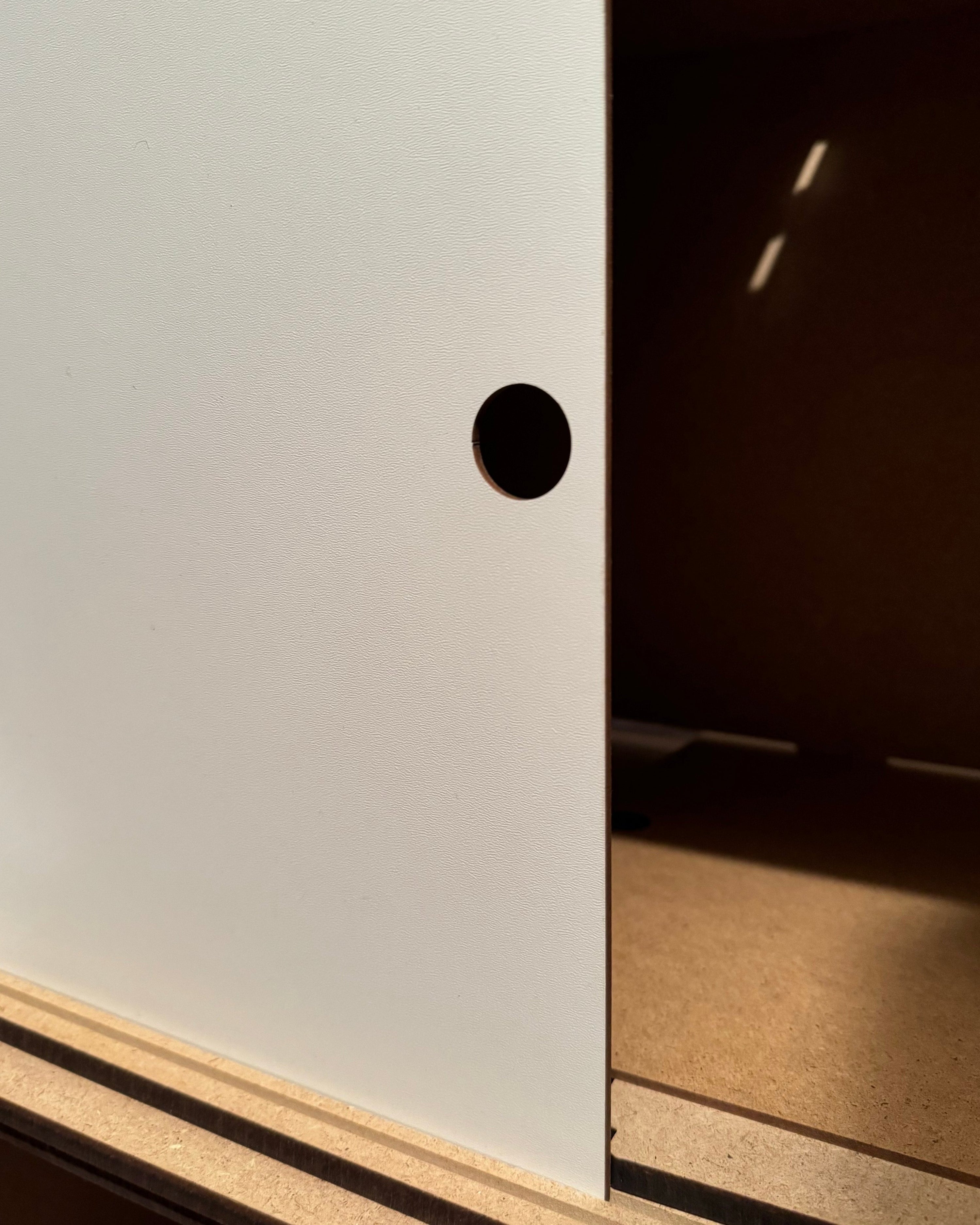 2 Minimalistic modular cabinet systems