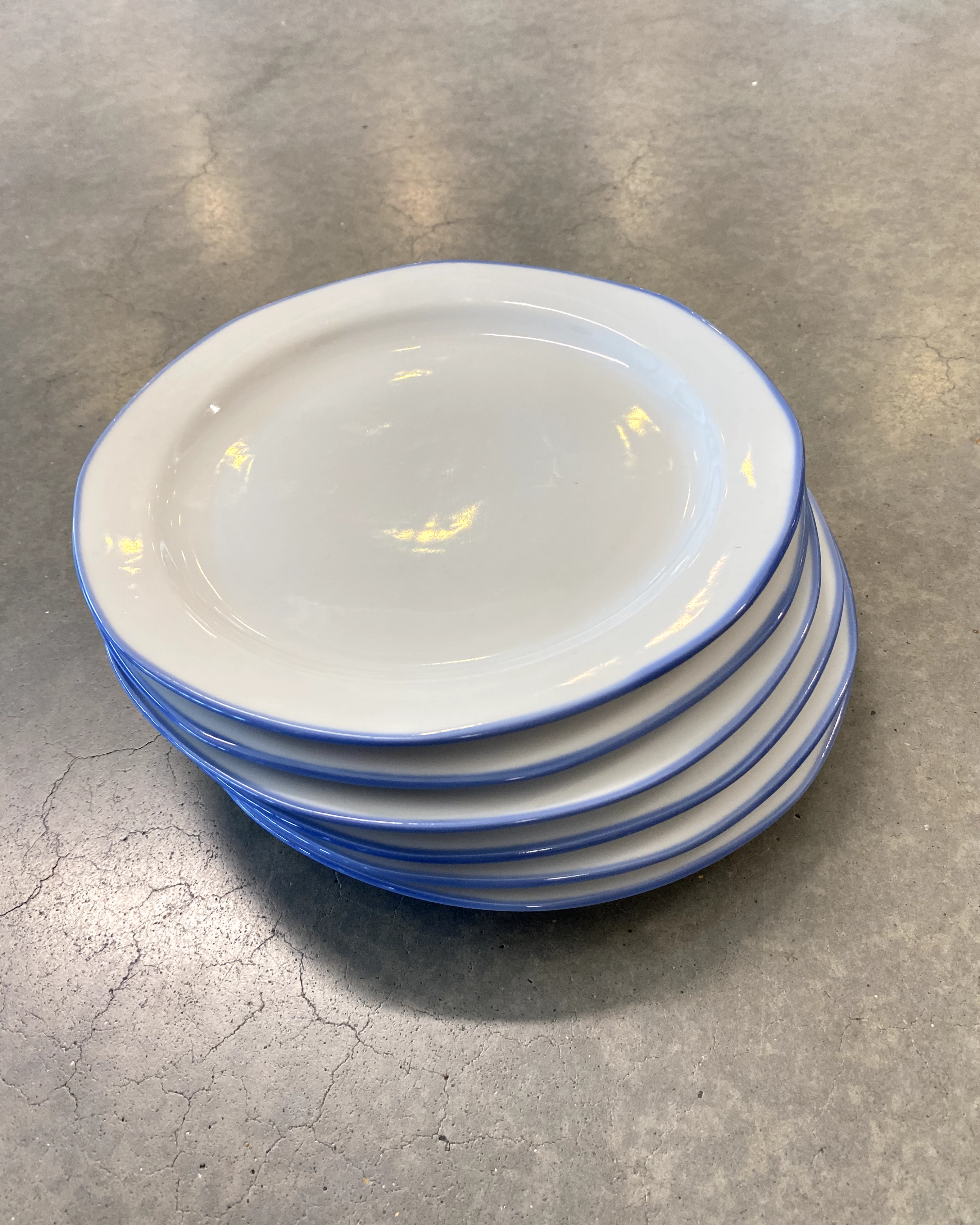 Burg Lindau porcelain plates (6)